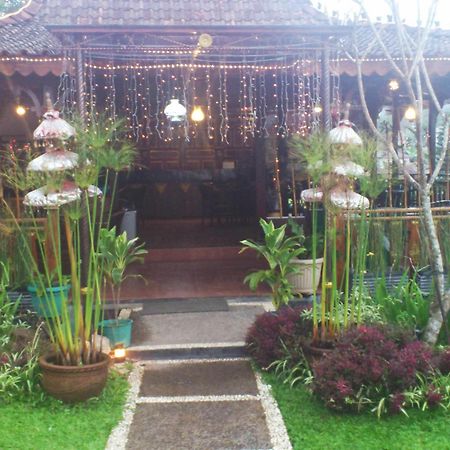 Sitamiang Resort Hotel Bogor Kültér fotó